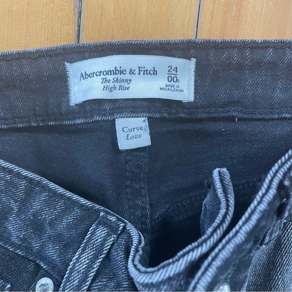 Abercrombie & Fitch black two tone Curve Love High Rise Skinny Jeans - Picture 3 of 6